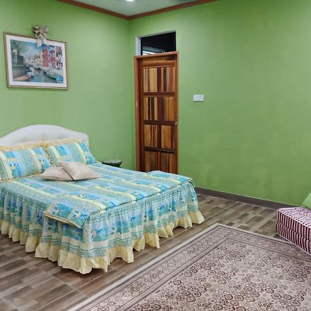 Jazepuri - Jaze 1 Apartment Kuching Ngoại thất bức ảnh